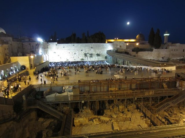 muro del pianto notte